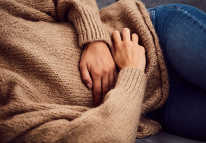 Ein Blähbauch kann zu Schmerzen führen